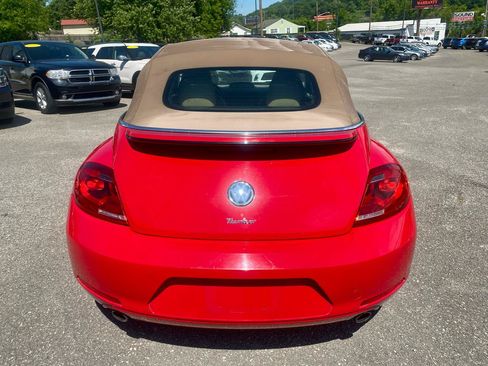 Used 2013 Volkswagen Beetle 2.0T FWD image 21