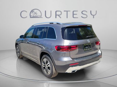 Certified 2026 Mercedes-Benz GLB 250 image 2