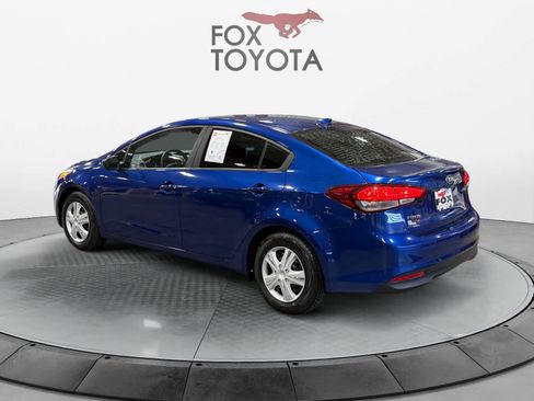 Used 2018 Kia Forte LX w/ LX Popular Package image 3