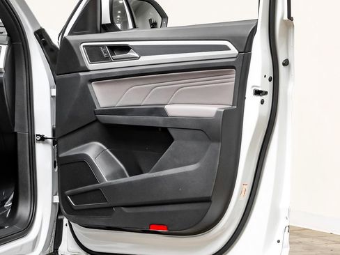 Used 2021 Volkswagen Atlas Cross Sport SEL R-Line w/ Cross Sport MDO Package image 42