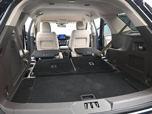 Certified 2023 Ford Explorer Platinum AWD/4WD image 25
