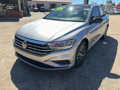 Used 2020 Volkswagen Jetta SE w/ SE Cold Weather Package