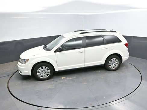 Used 2016 Dodge Journey SE w/ Flexible Seating Group FWD image 36
