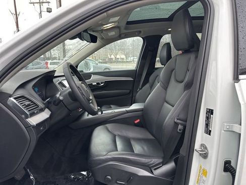 Certified 2023 Volvo XC90 B5 Core w/ Climate Package image 19