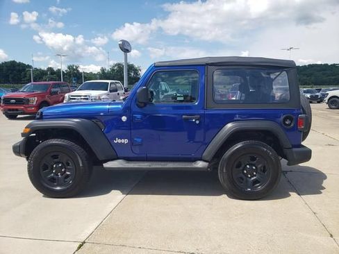 Used 2020 Jeep Wrangler Sport AWD/4WD image 8