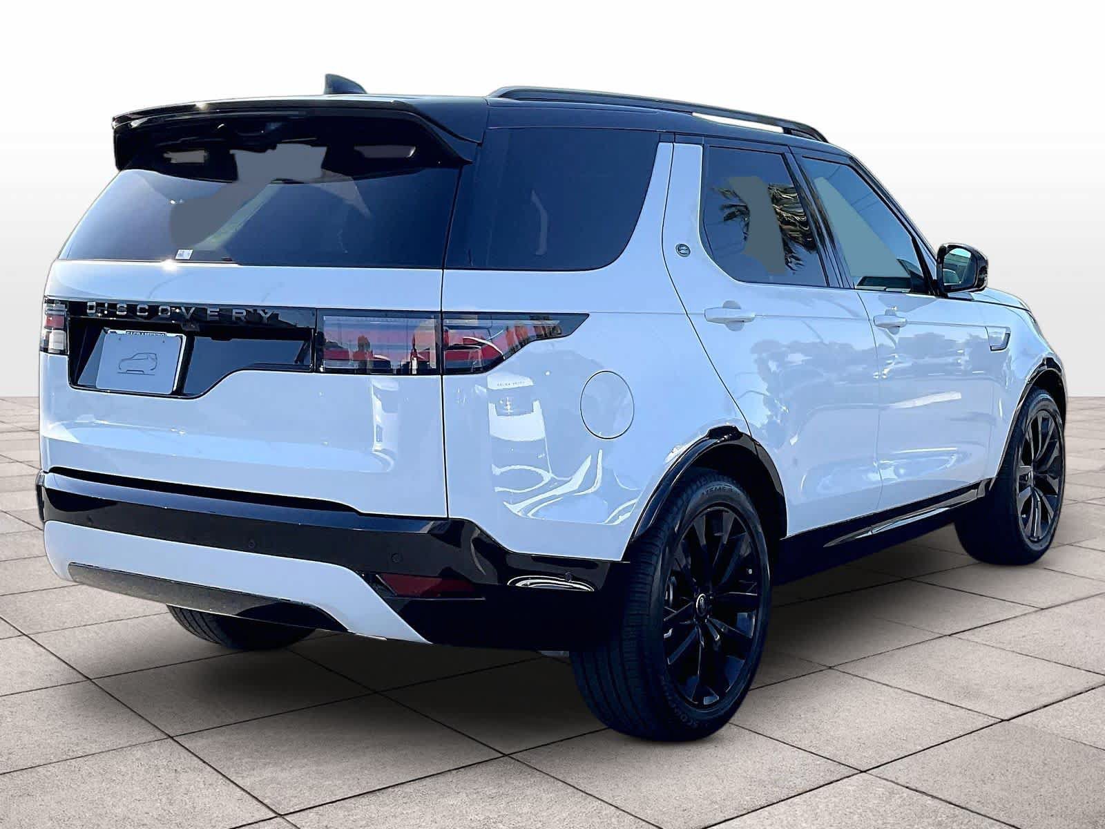 New 2026 Land Rover Discovery Dynamic SE AWD/4WD image 4
