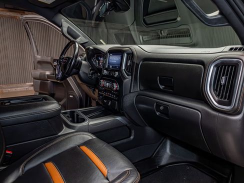 Used 2022 GMC Sierra 1500 AT4 w/ AT4 Premium Package image 13