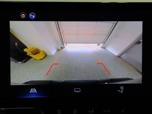 Used 2025 Chevrolet Colorado Trail Boss image 21