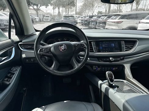 Used 2020 Buick Enclave Essence AWD/4WD image 22