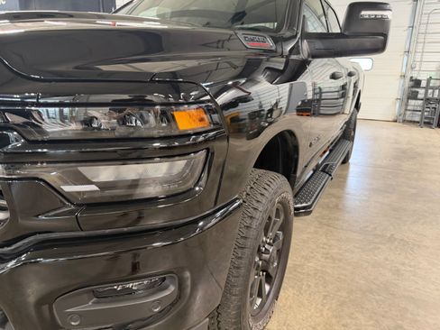 Used 2025 RAM 2500 Big Horn AWD/4WD image 45