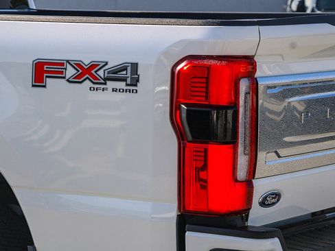 Used 2024 Ford F350 Platinum image 12