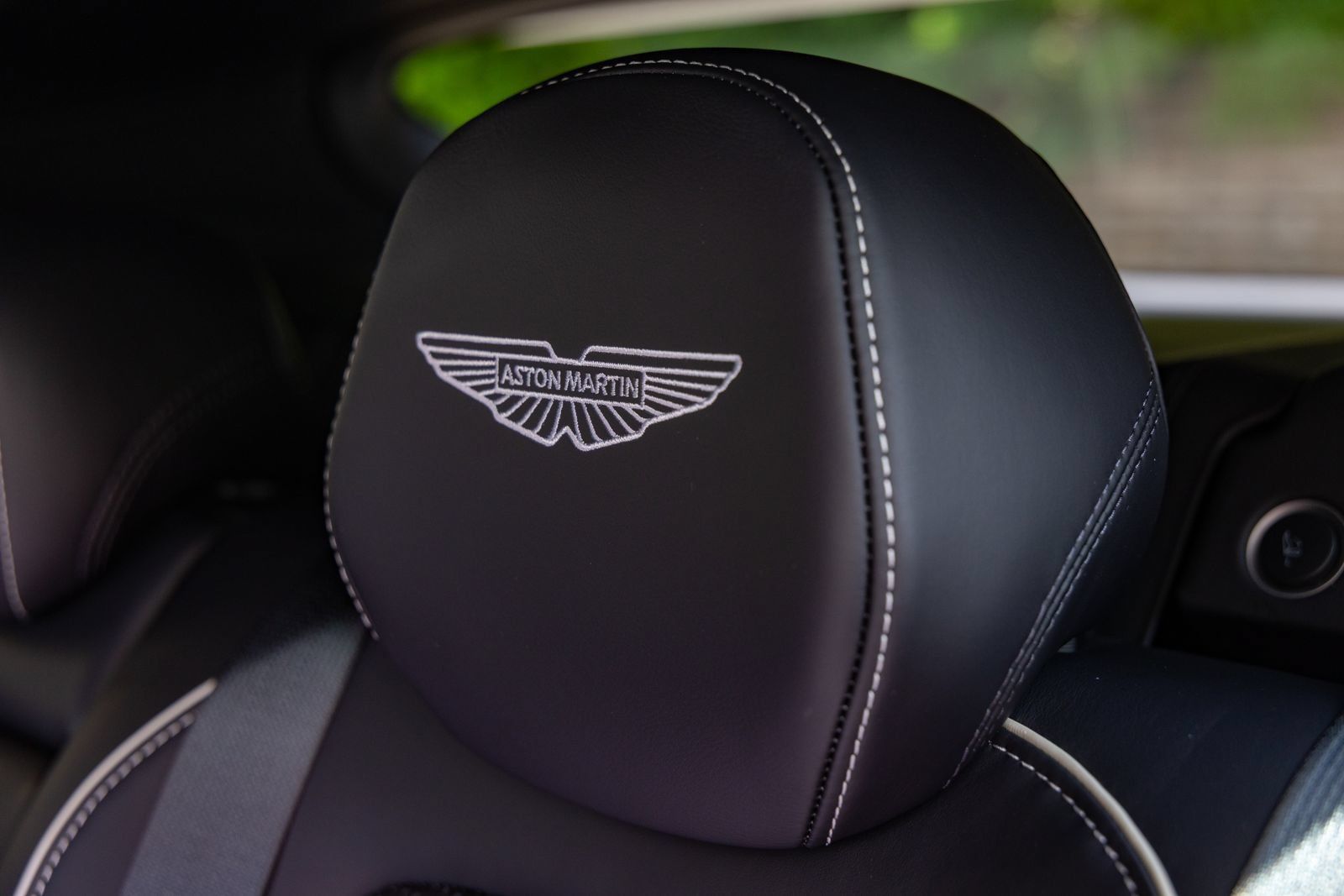 Used 2026 Aston Martin DBX 707 AWD/4WD image 14