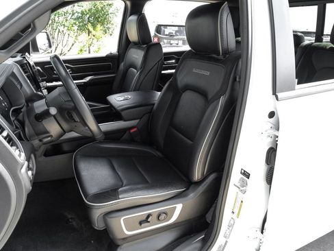 Used 2023 RAM 1500 Laramie AWD/4WD image 8