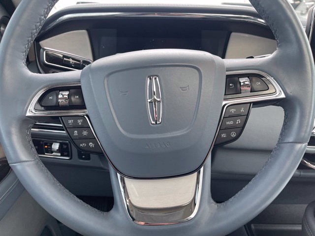 Used 2023 Lincoln Navigator L Black Label AWD/4WD image 5