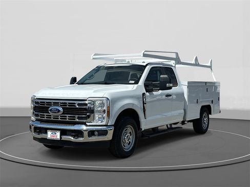 New 2025 Ford F350 XL w/ XL Chrome Package image 1