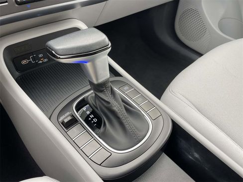 Certified 2024 Hyundai Kona SEL image 30