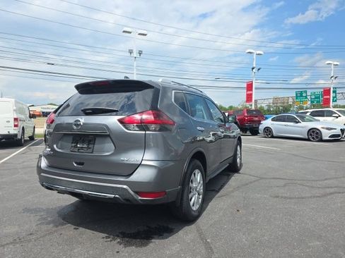 Certified 2018 Nissan Rogue SV AWD/4WD image 5