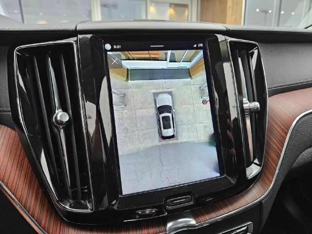 Used 2023 Volvo XC60 B6 Ultimate AWD/4WD image 26