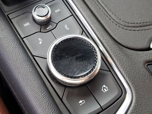 Used 2020 Cadillac XT5 Premium Luxury image 31