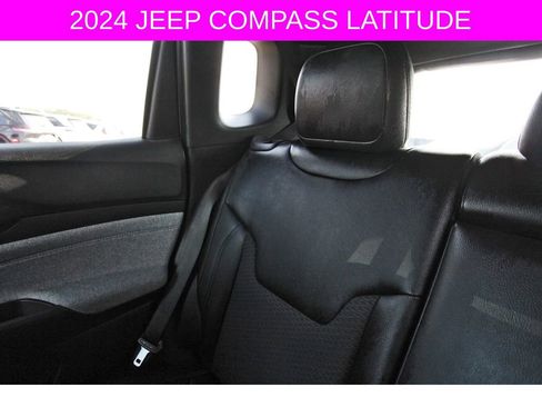 Used 2024 Jeep Compass Latitude image 13