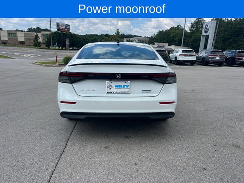 Used 2024 Honda Accord Sport image 7