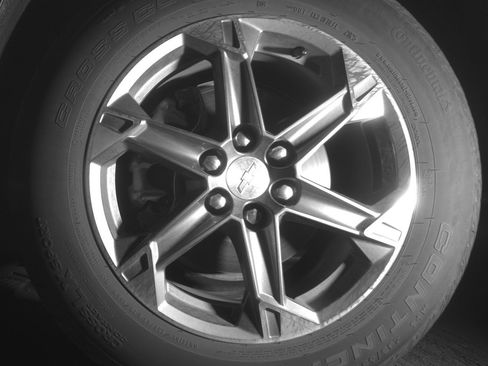 Used 2025 Chevrolet Blazer LT FWD image 12
