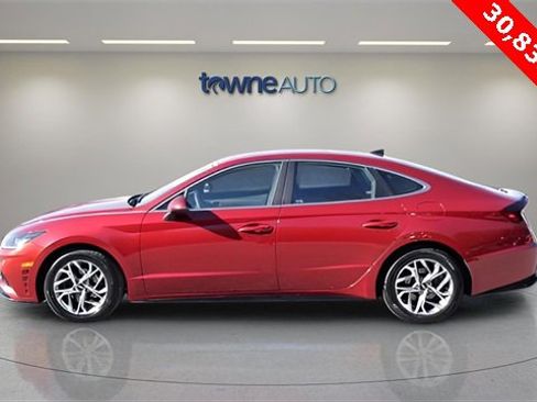 Used 2023 Hyundai Sonata SEL image 2