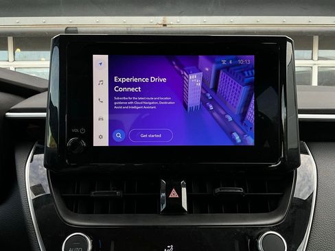 Used 2025 Toyota Corolla LE image 26