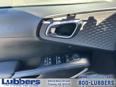 Used 2024 Kia Soul LX w/ Option Group 015 image 11