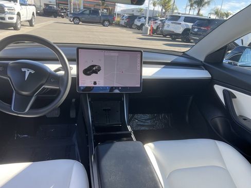 Used 2020 Tesla Model 3 Long Range image 22