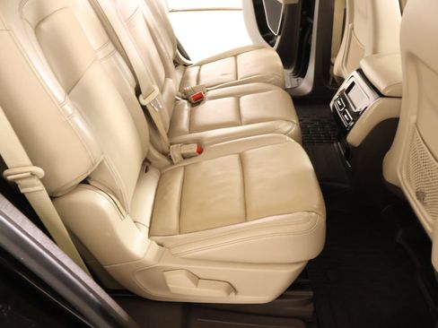 Used 2023 Lincoln Aviator Reserve w/ Equipment Group 201A RWD image 16