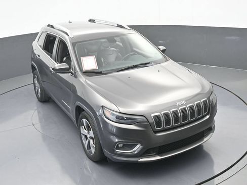 Used 2019 Jeep Cherokee Limited FWD image 52