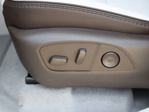 New 2026 GMC Acadia Denali w/ Super Cruise Package image 16