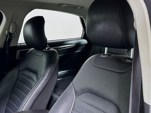 Used 2013 Ford Fusion SE image 20