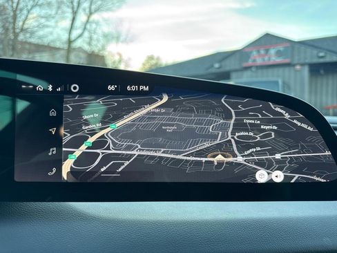 Used 2024 Lucid Air Touring image 36