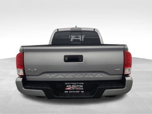 Used 2016 Toyota Tacoma SR image 6