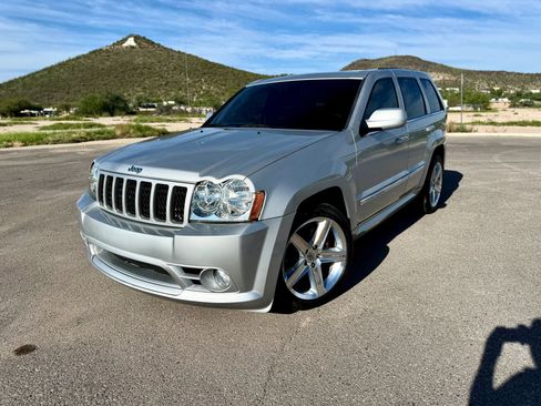 Used 2007 Jeep Grand Cherokee SRT8 w/ SRT Option Group I AWD/4WD image 1