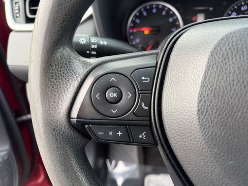 Used 2019 Toyota RAV4 LE image 35