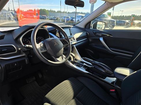Used 2019 Mitsubishi Eclipse Cross ES image 11