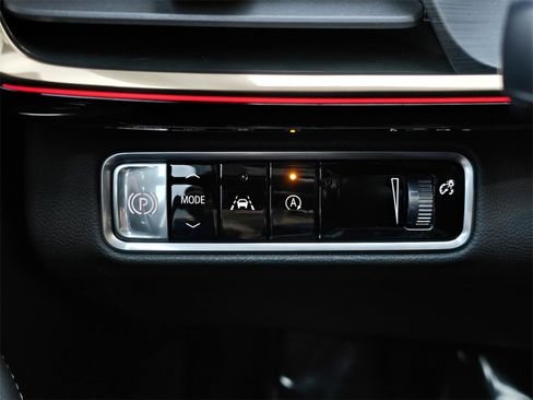 New 2026 Buick Envision Avenir image 17