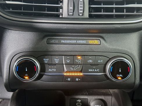 Used 2024 Ford Escape Active image 23