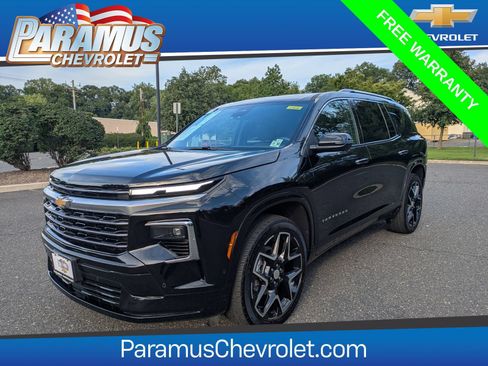 Certified 2025 Chevrolet Traverse High Country w/ LPO, Floor Liner Package AWD/4WD image 1