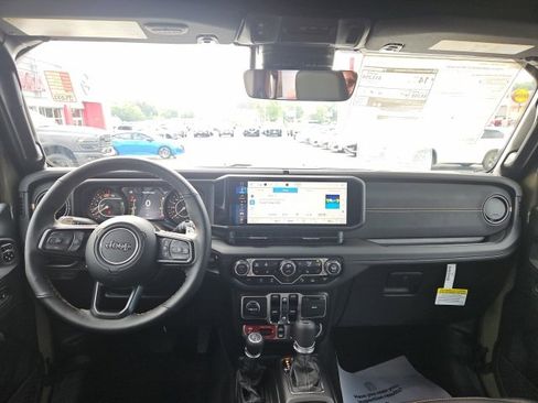 New 2025 Jeep Wrangler Unlimited Rubicon 392 image 29