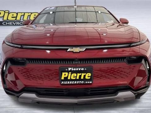 New 2026 Chevrolet Equinox EV LT image 7