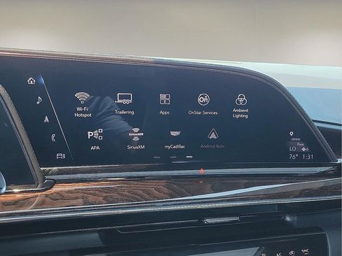Used 2022 Cadillac Escalade Sport Platinum w/ Heavy-Duty Trailer Package AWD/4WD image 16