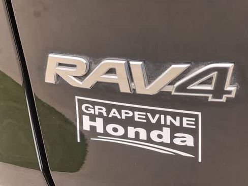 Used 2024 Toyota RAV4 XLE w/ Convenience Package image 8