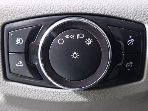 Used 2018 Ford F150 XL w/ Equipment Group 101A Mid image 10