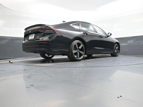 Used 2023 Honda Accord Sport image 28