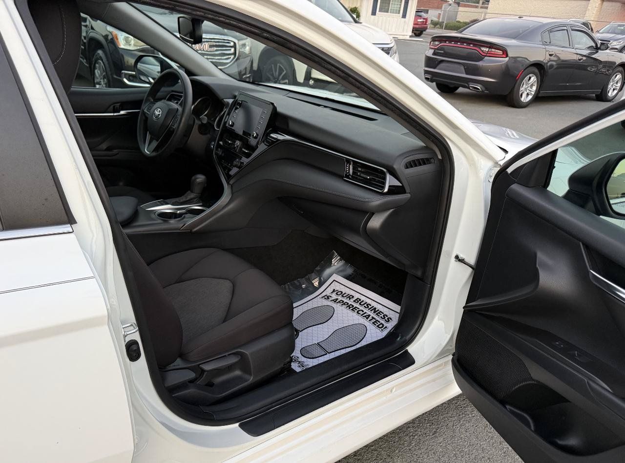 Used 2023 Toyota Camry LE w/ Convenience Package FWD image 13