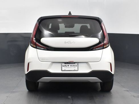 Used 2025 Kia Soul LX w/ LX Technology Package FWD image 6